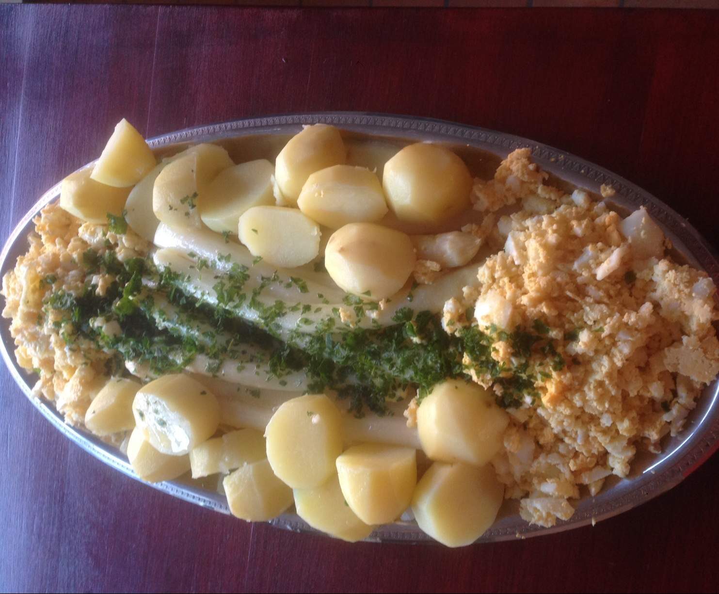 Asperges blanches à la flamande