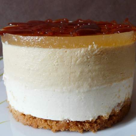 BAVAROIS ANANAS et CARAMEL des enfants sur sa CROUSTI' FEUILLETINE