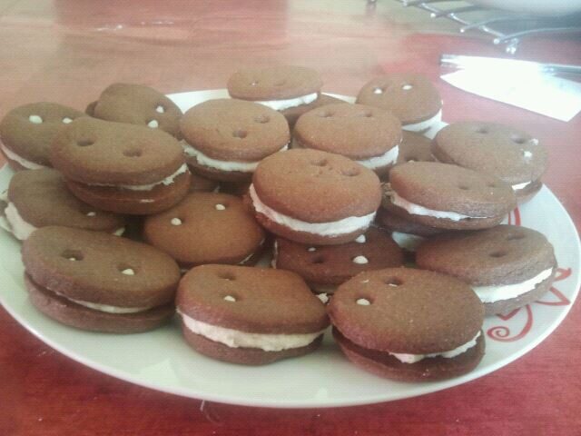 biscuits au chocolat fourrés creme a la vanille