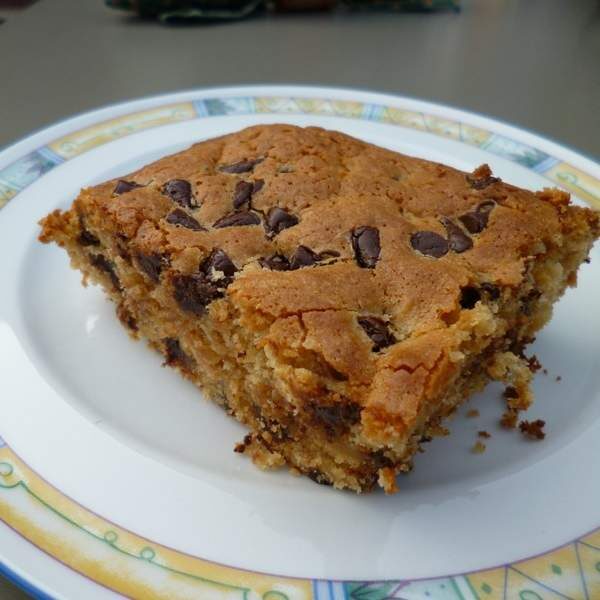 BLONDIE AU CAFE ET AUX PEPITES DE CHOCOLAT