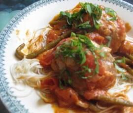 Boulette de viande à la tomate