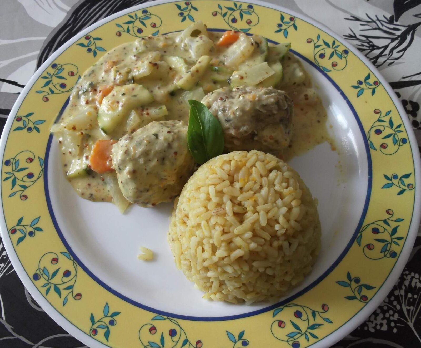 Boulettes de dinde aux légumes sauce moutarde