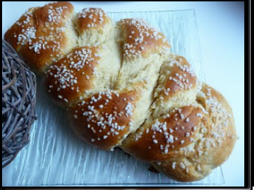 Brioche tressée à la fleur d’oranger