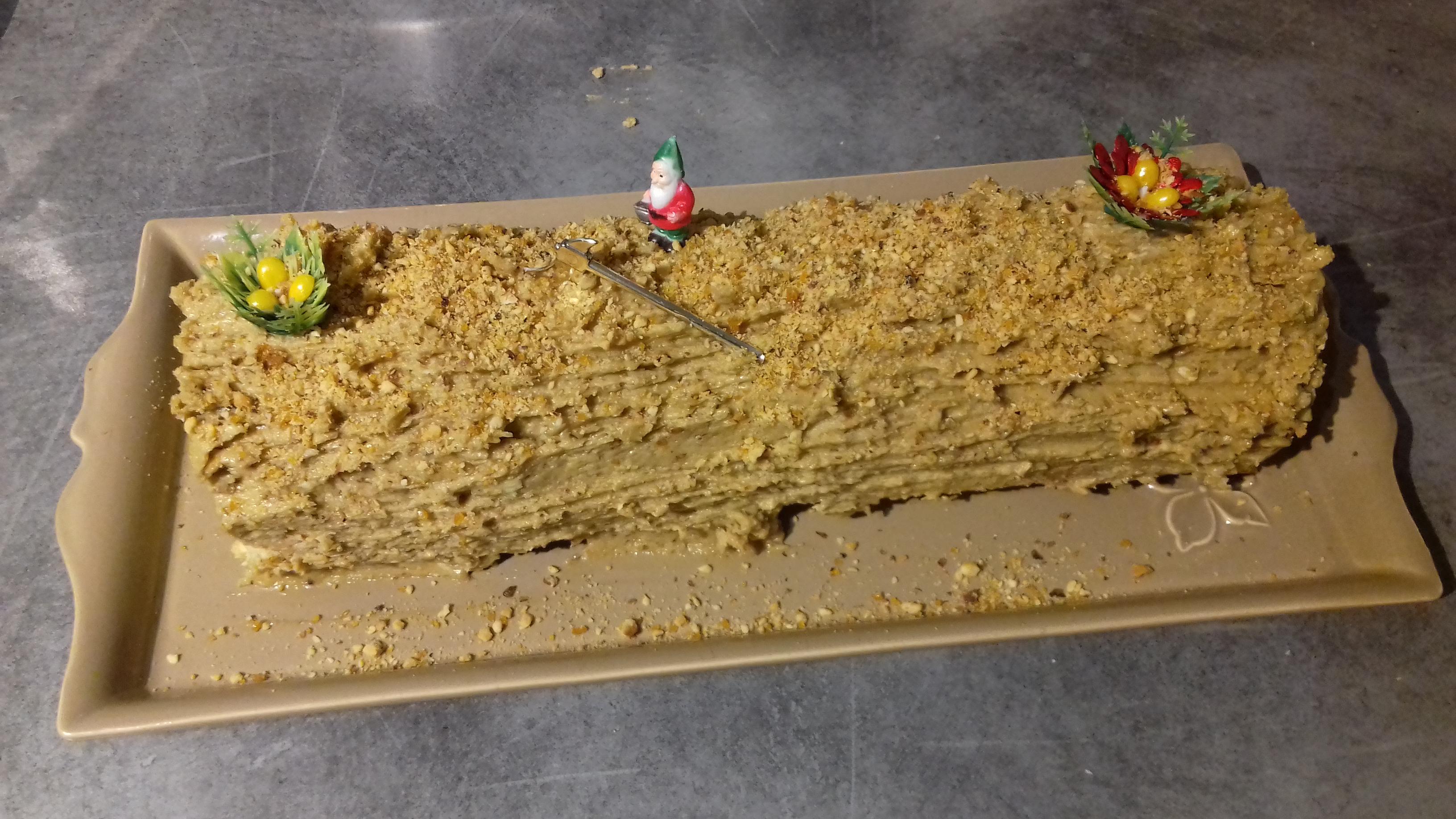 Bûche de Noël au café et au praliné