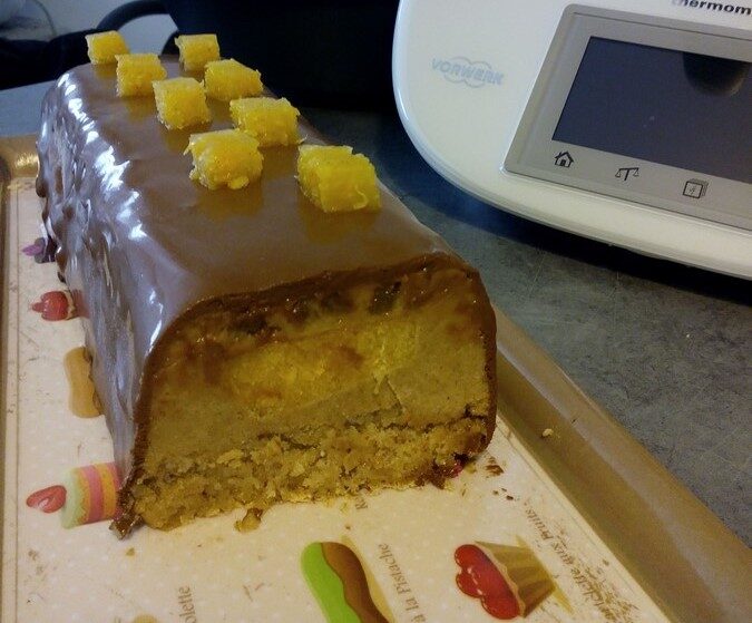 Bûche mousse aux marrons et insert clémentine