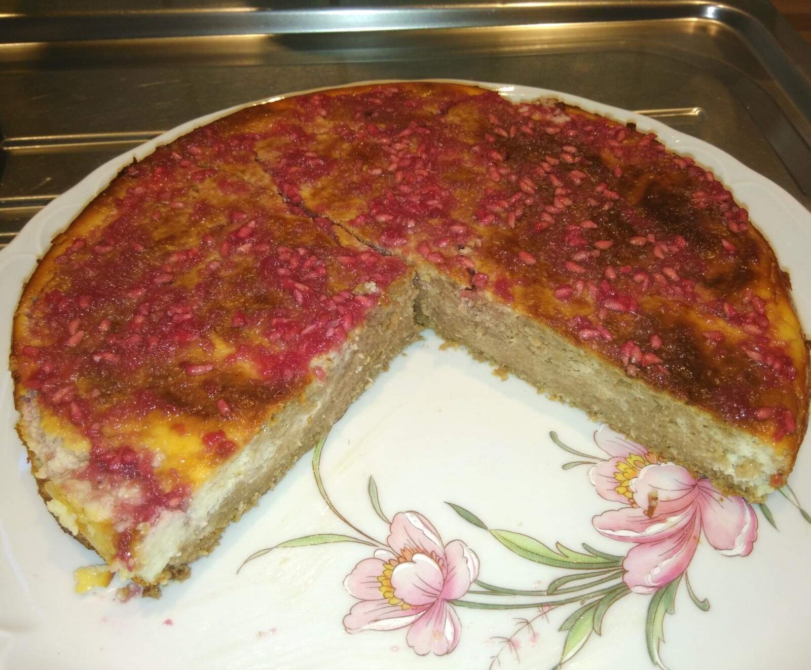 Cake à l'avoine, au fromage et à la grenade