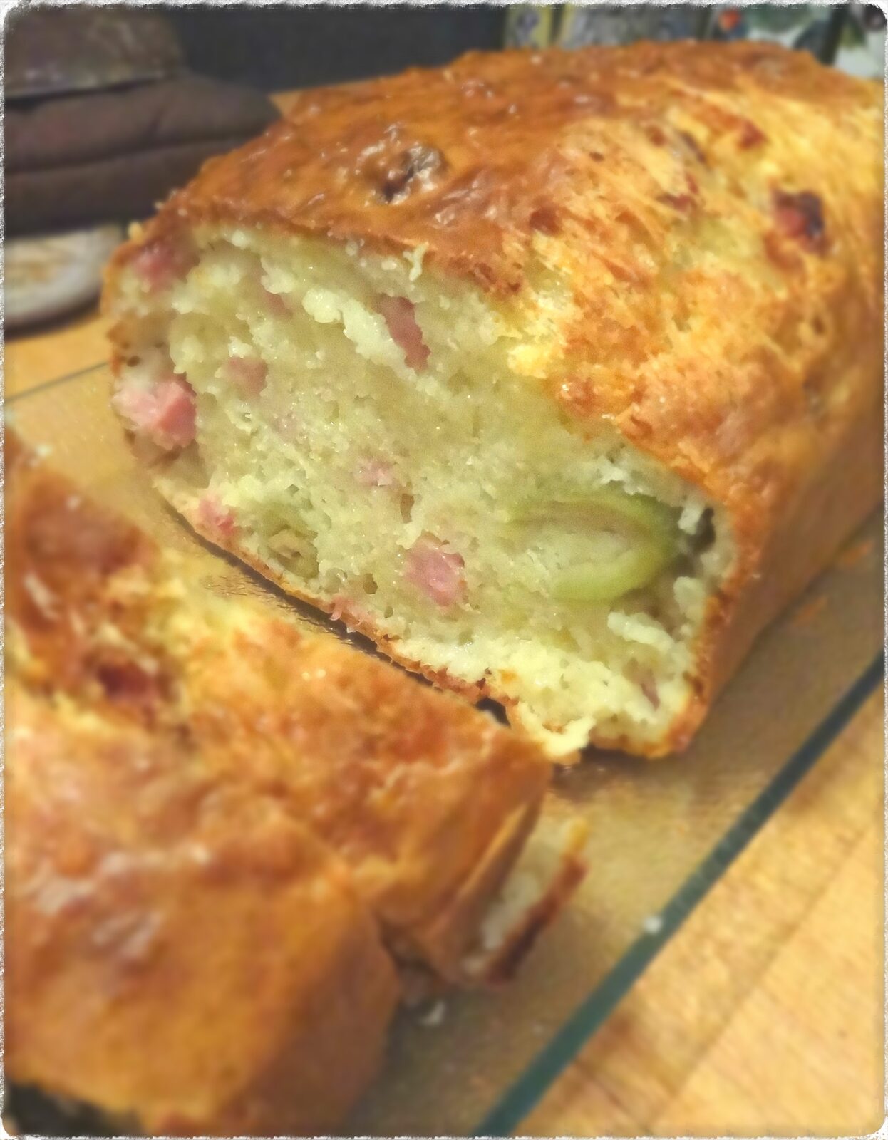 Cake au jambon et aux olives