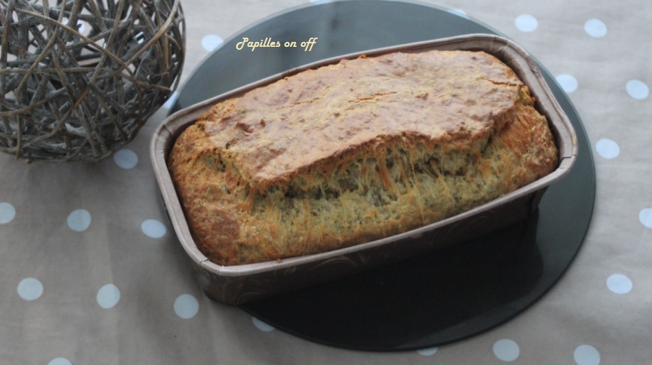 Cake au thon et tomates séchées