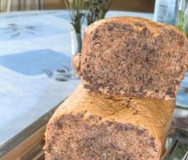 cake aux éclats de chocolat noir