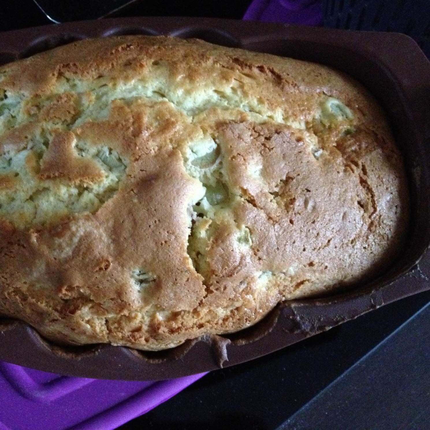 Cake moelleux à la rhubarbe