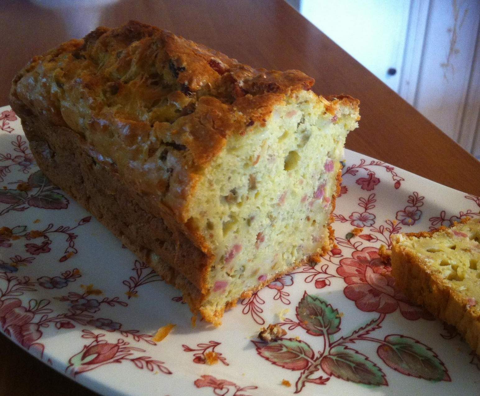 Cake olives vertes jambon lardons