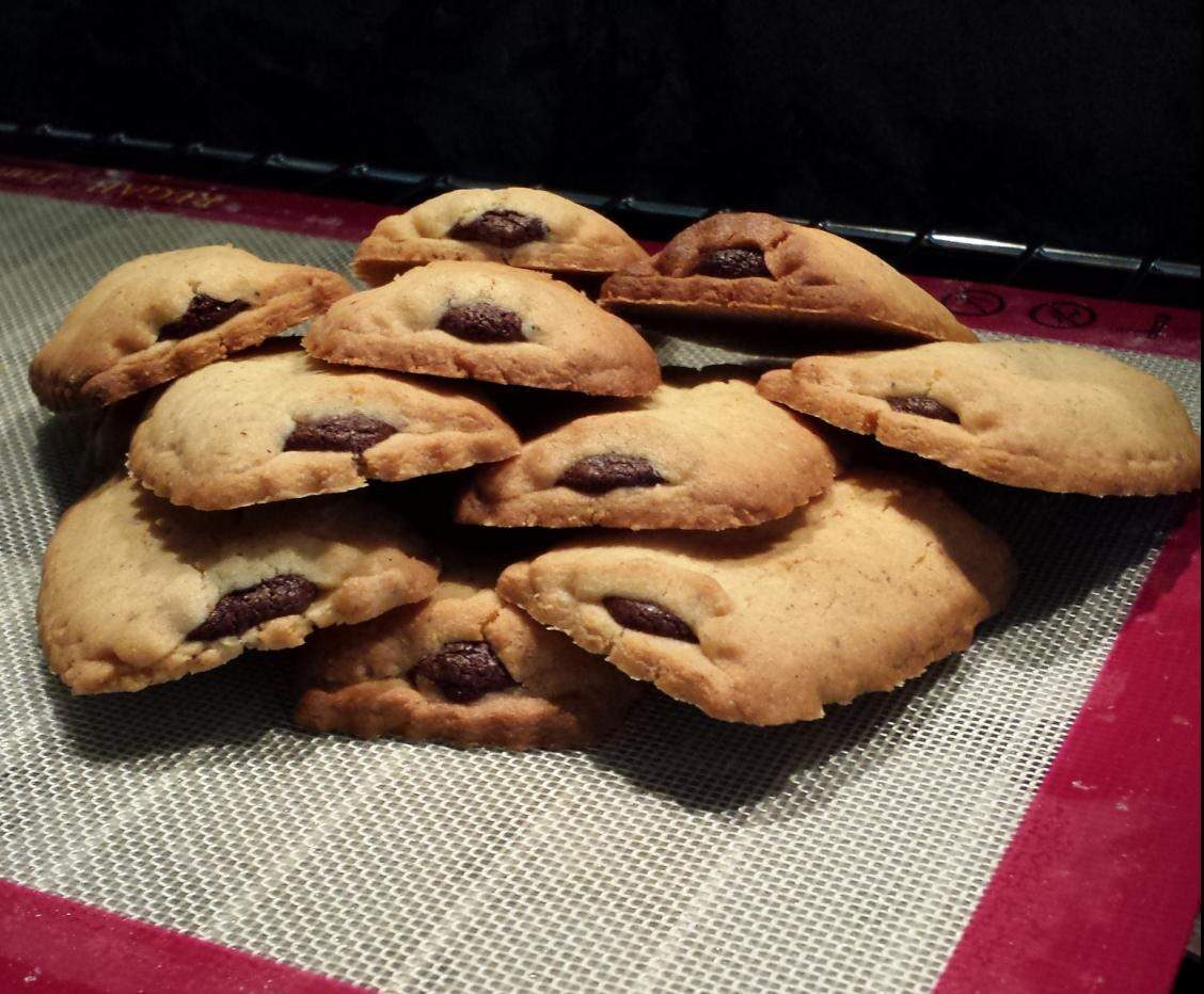 CANGAUX tout droit sortis de mes fourneaux! (Biscuits fourrés au chocolat)