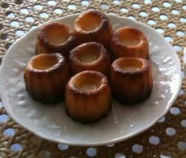 Cannelés bordelais