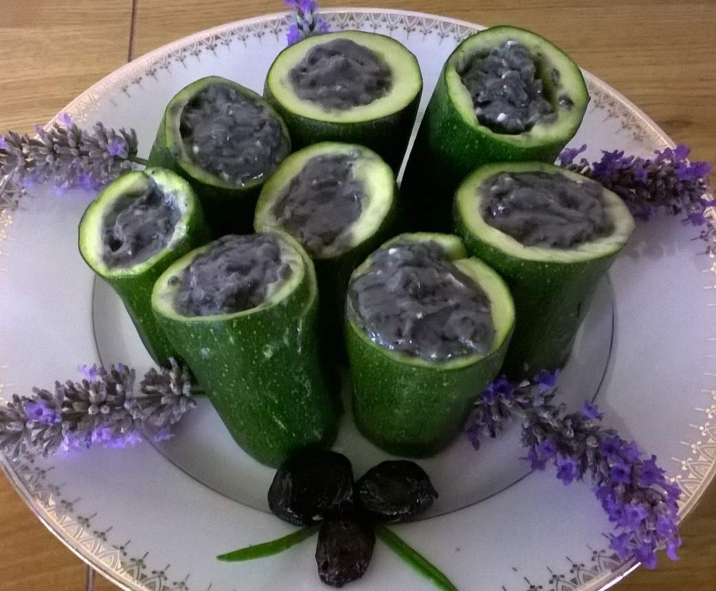 CANNELLONI de courgette à la chèvre et herbes de Provence