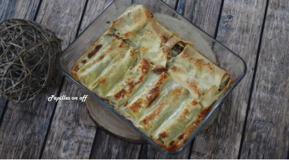 Canneloni de poireaux au gorgonzola sur leur lit de tomate