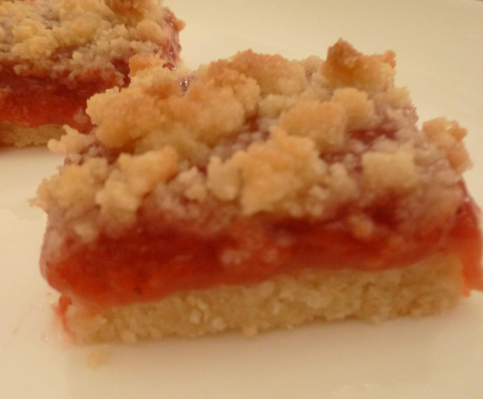 CARRES GOURMANDS AUX FRAISES ET NOIX DE COCO