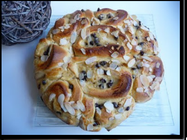 Chinois à la crème pâtissière vanillée et aux pépites de chocolat