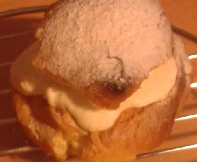 Choux à la crème chantilly