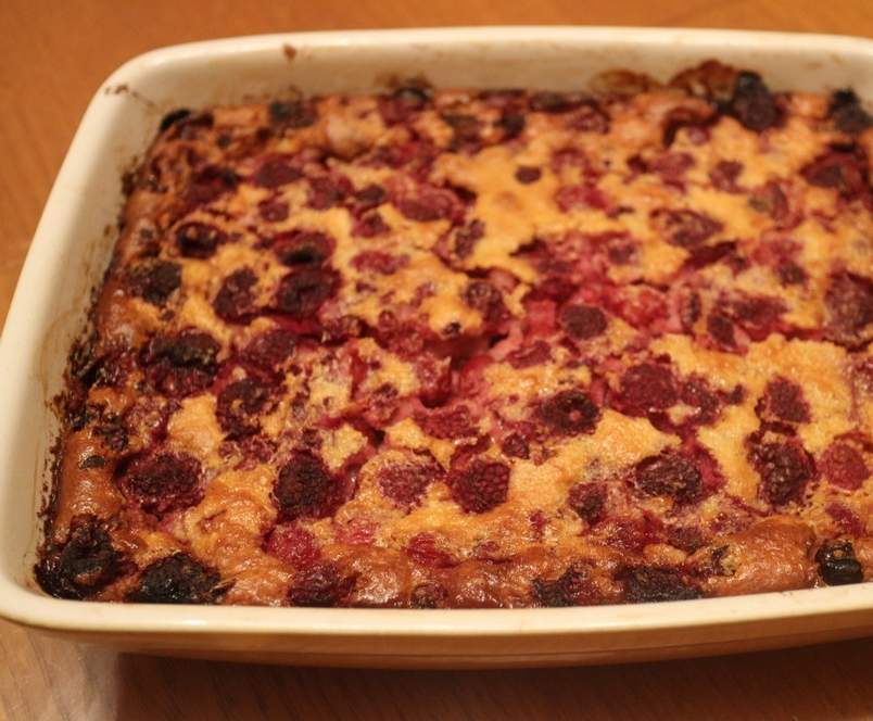 Clafoutis aux cerises et poudre d'amandes