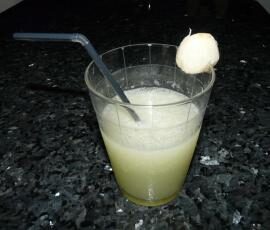 Cocktail litchis citrons verts