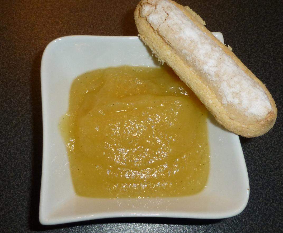 compote pomme aux boudoires