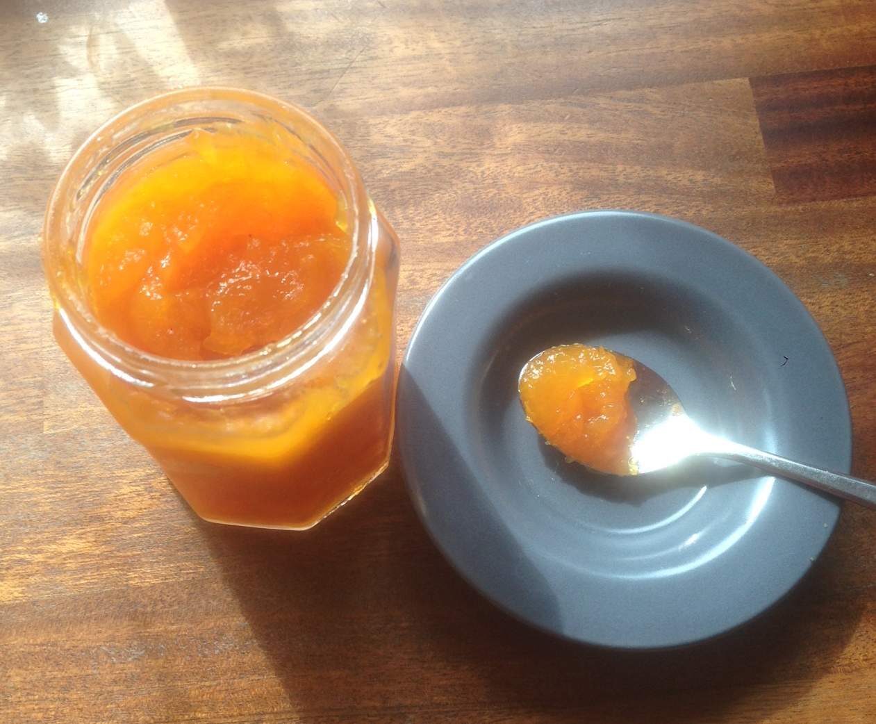 Confiture d'abricots très peu sucrée