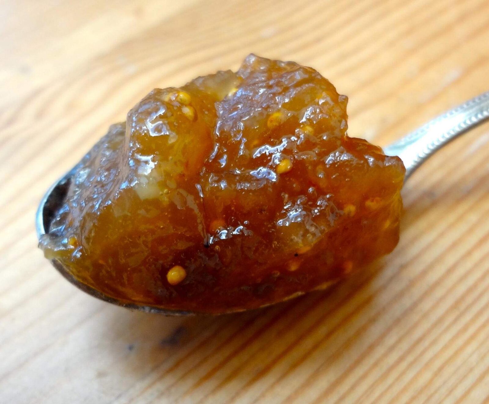 Confiture de figues sèches et noix