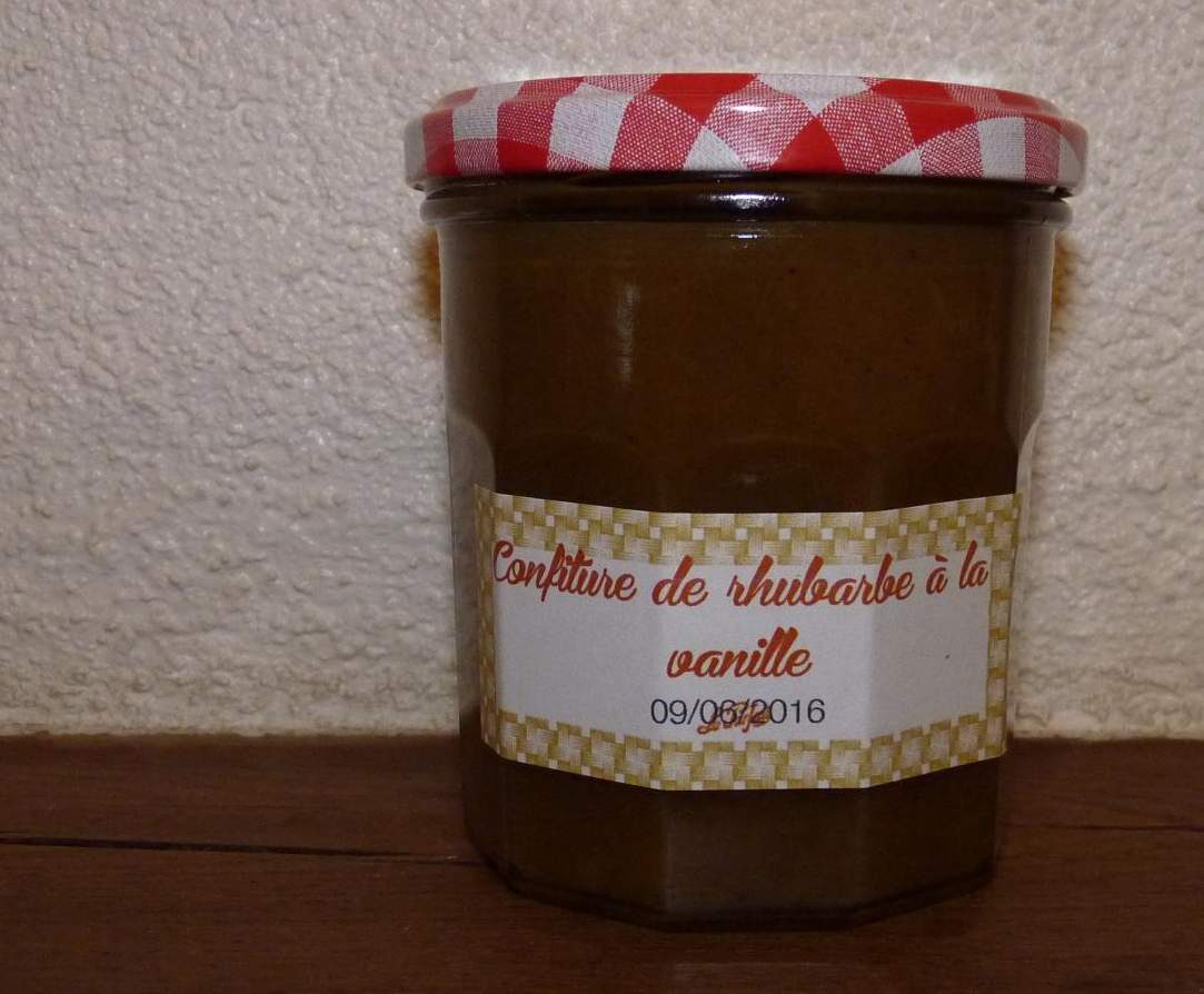 Confiture de rhubarbe à la vanille