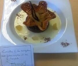 COROLLES A LA NOUGATINE POIRES CONFITES ET SES TROIS CHOCOLATS