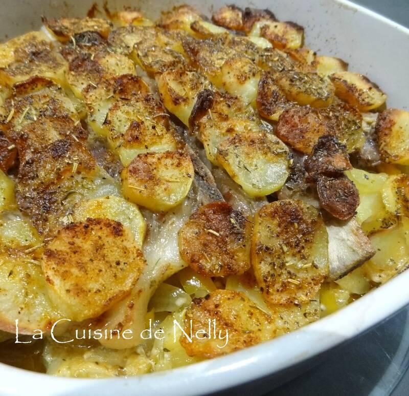 CÔTE DE PORC AUX POMMES DE TERRE, CHAMPIGNONS ET SA SAUCE MOUTARDÉE