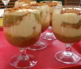 Coupes rhubarbe spéculoos façon Tiramisu