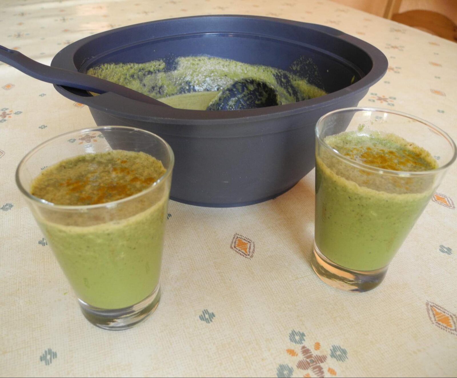 Crème de courgette sans cuisson