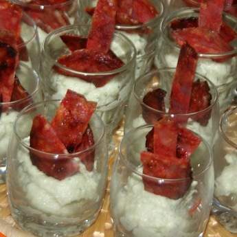 Crème montée à la Fourme - Chorizo