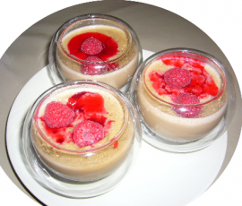 Crèmes chocolat ou vanille aux framboises avec ou sans lactose