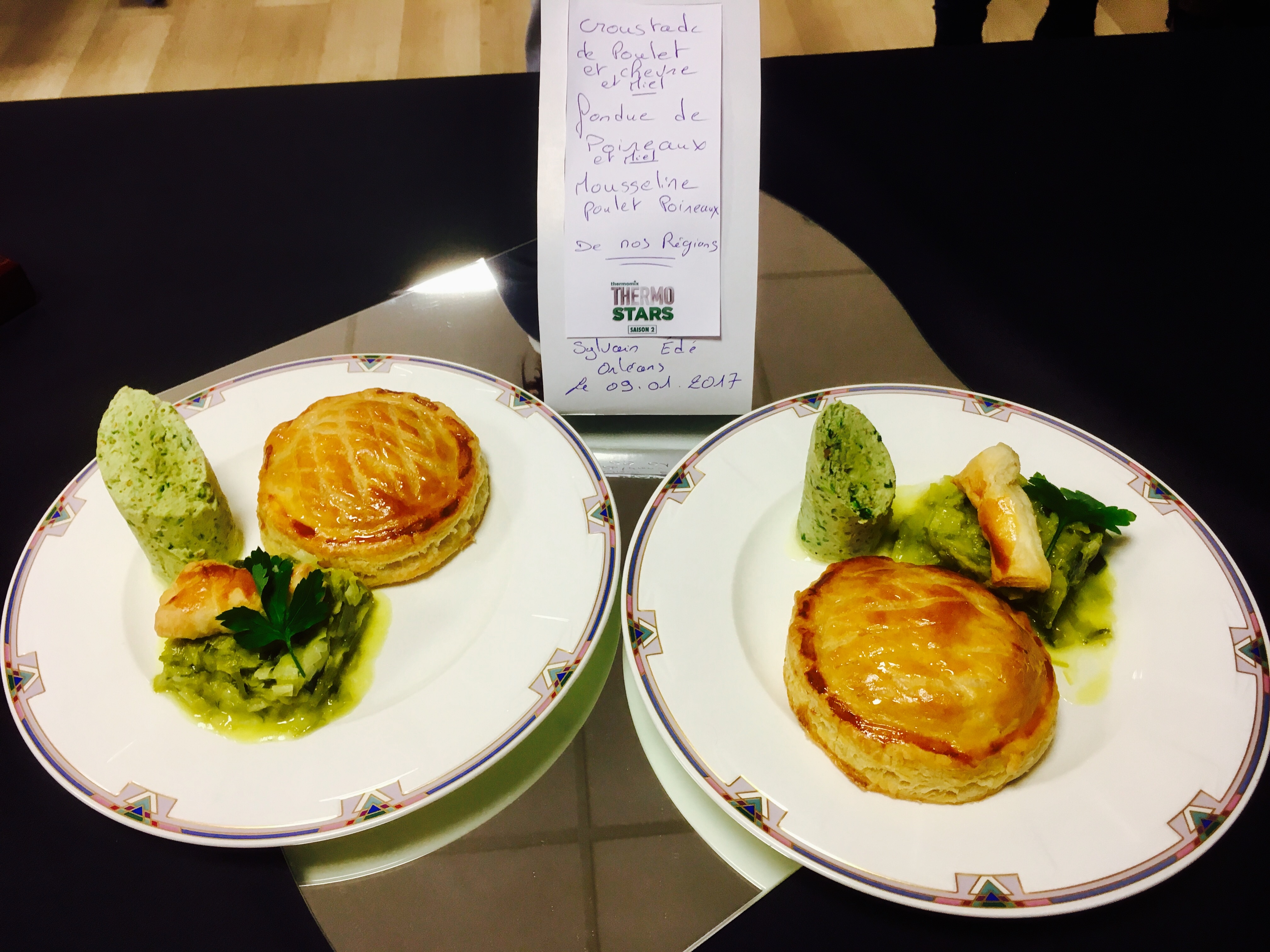 Croustade Poulet, fromage de chevre, miel avec fondue de poireaux et mousseline poulet poireaux