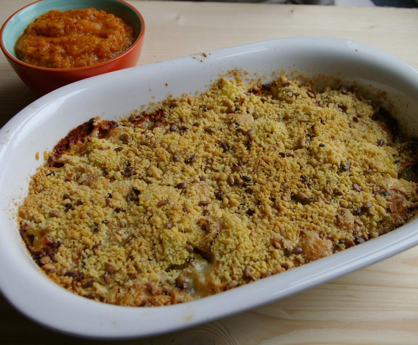 Crumble de courgettes, chèvre et parmesan