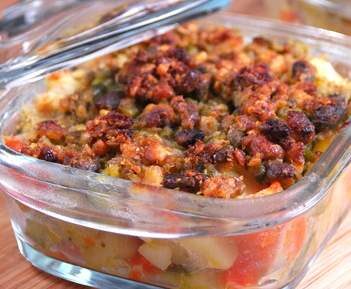 Crumble de légumes, chèvre, pistaches et noisettes