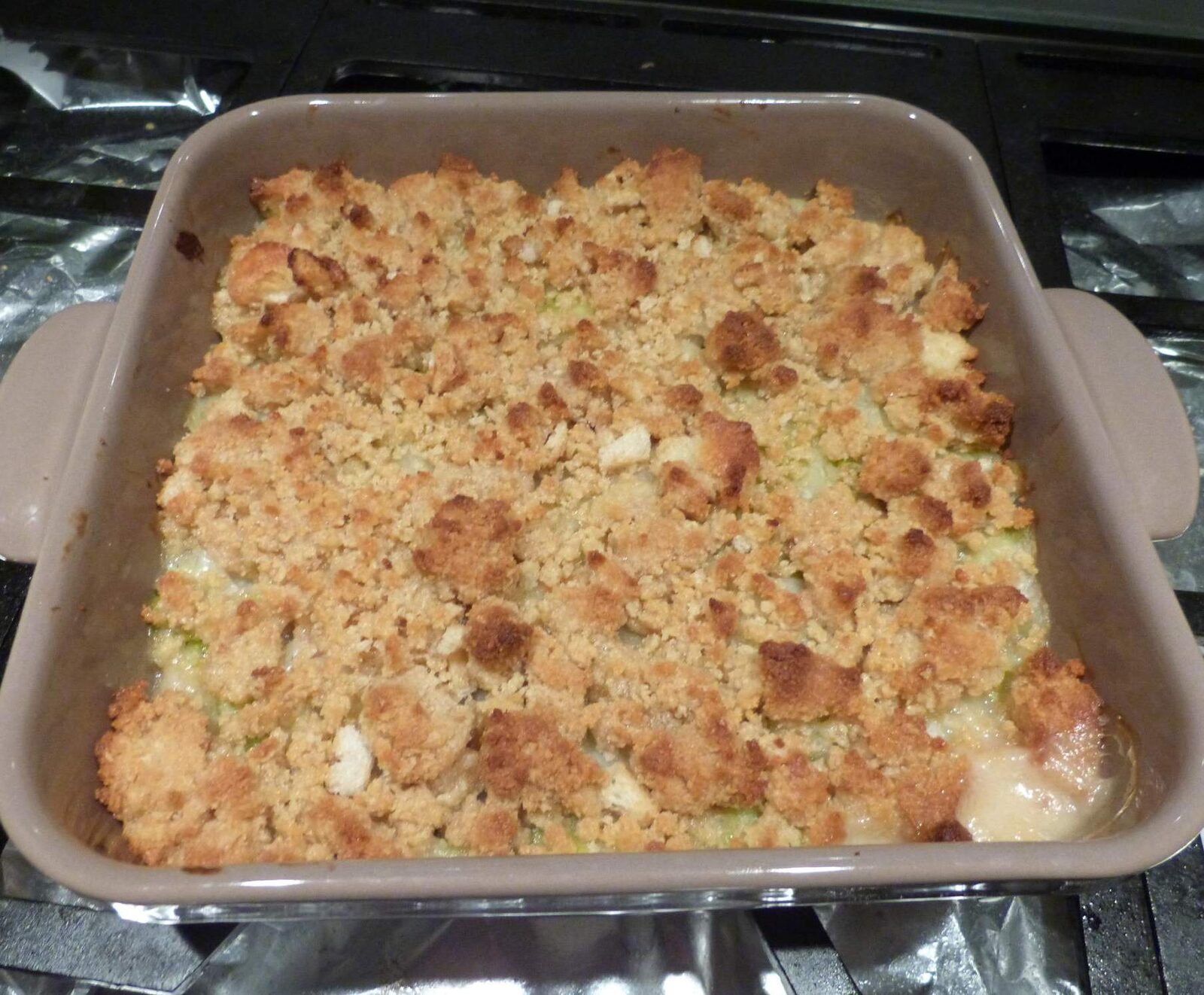 crumble de saucisse de Morteau , fondue de poireaux