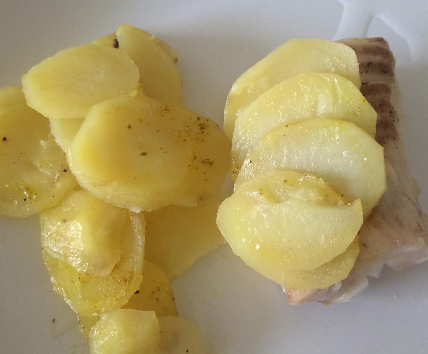 Dos de cabillaud en écailles de pommes de terre