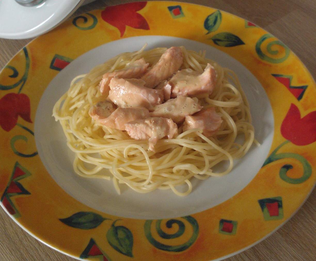 émincé de saumon sauce à l'orange et ses spaghettis