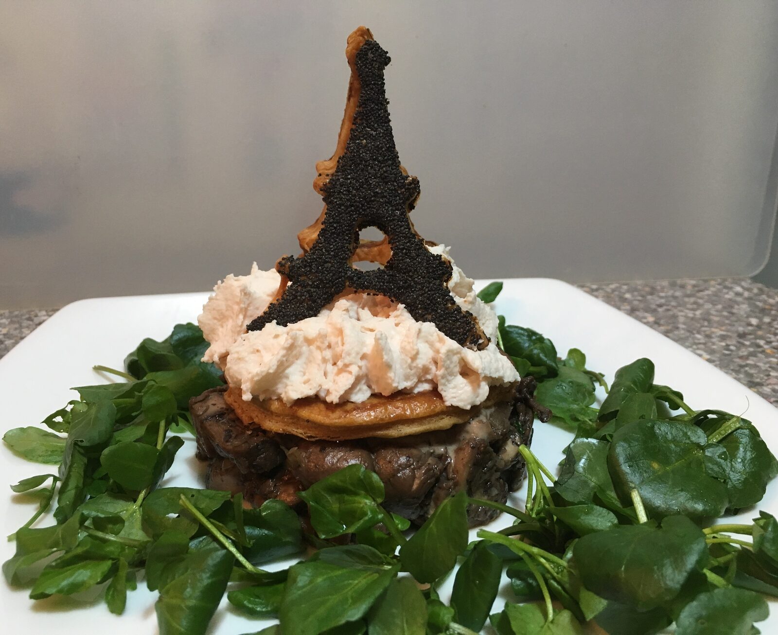 Feuilleté de Champignons de Paris et sa Chantilly de Jambon