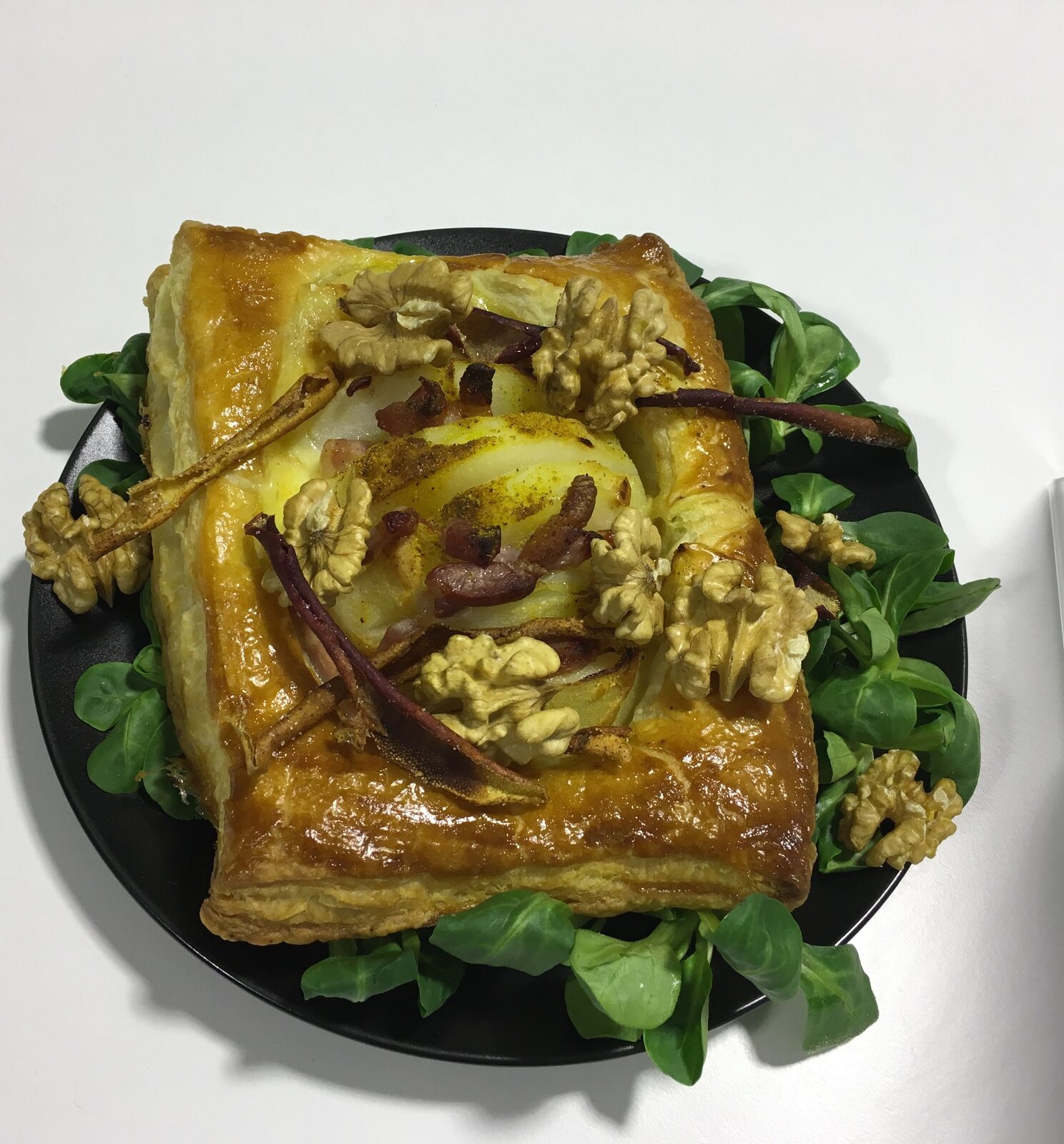 Feuilleté poire et fourme de Montbrison