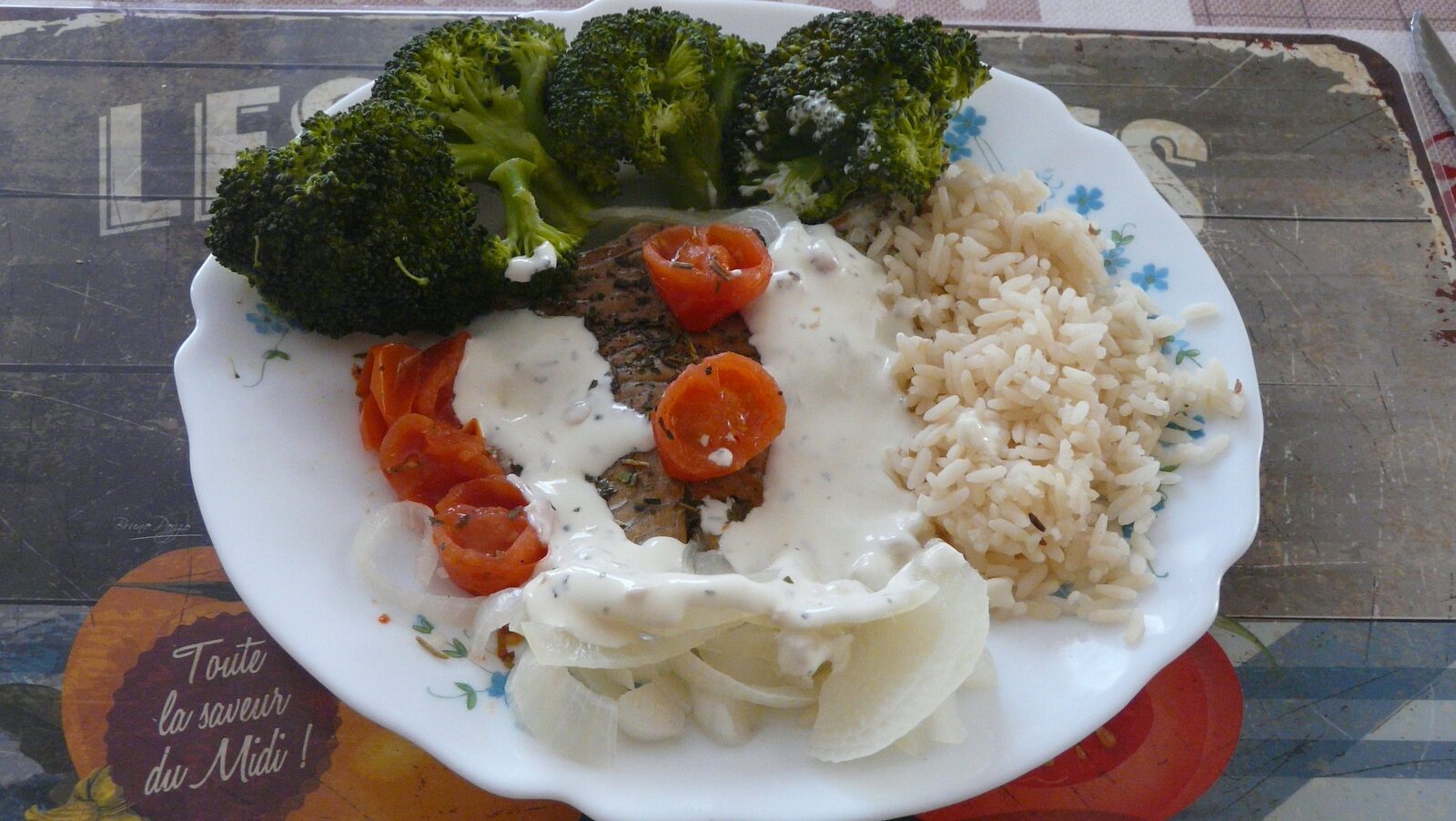 Filet de lieu noir aux légumes et son riz.