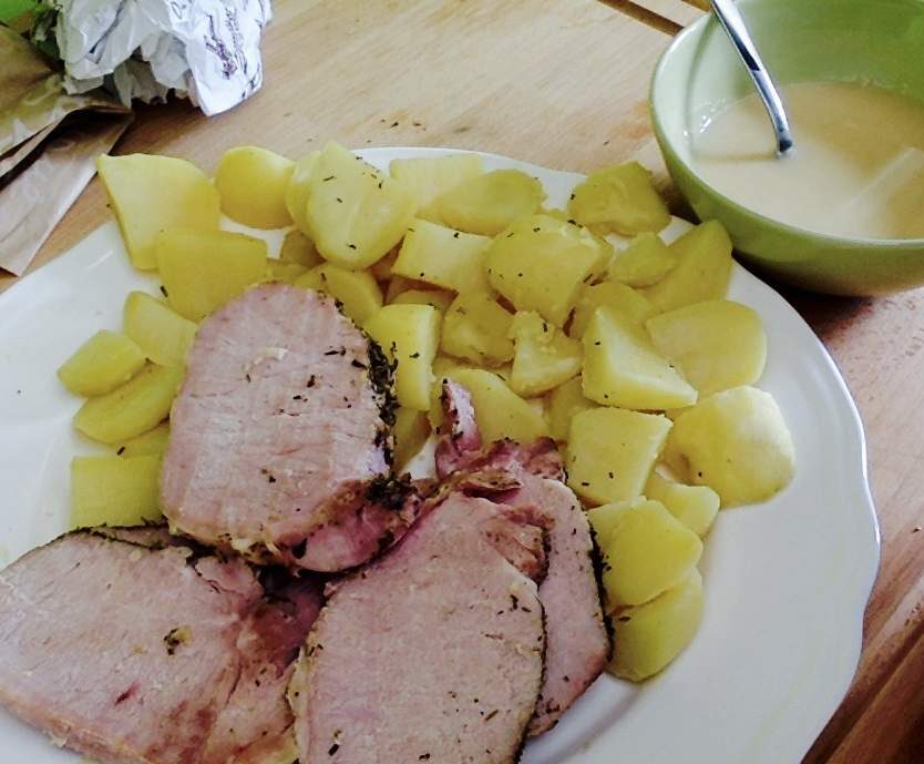Filet de porc vapeur , pommes de terre fondantes au lait