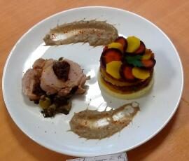 Filet mignon avec sa farce d'automne, son Millefeuilles de purée de légumes et sa crème de pleurotes