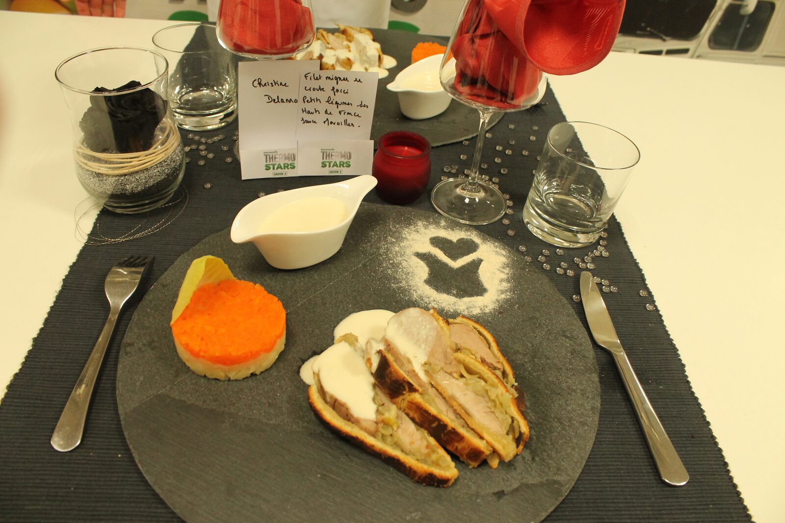 Filet mignon en croûte farci, petits légumes des hauts de France, sauce maroilles