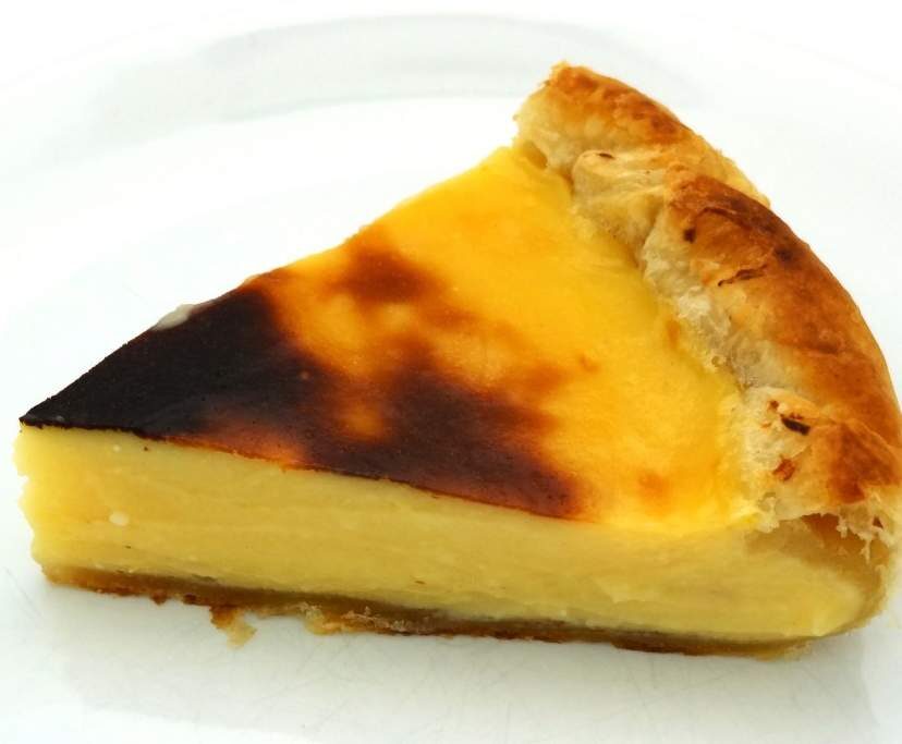 Flan pâtissier avec pâte brisée