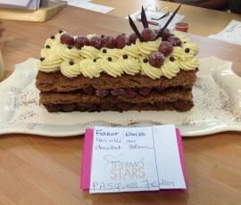 Forêt Noire revisitée au Chocolat Blanc et sa Crème Anglaise au Kirch-Chantilly