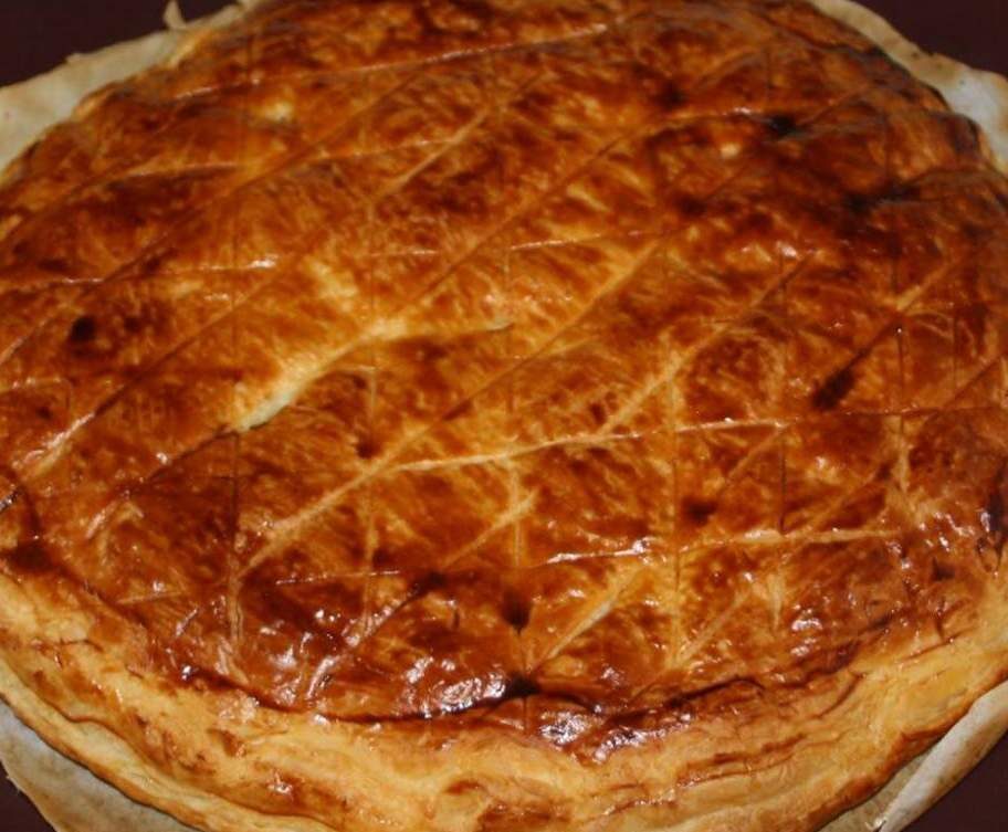 GALETTE DES ROIS A LA FRANGIPANE
