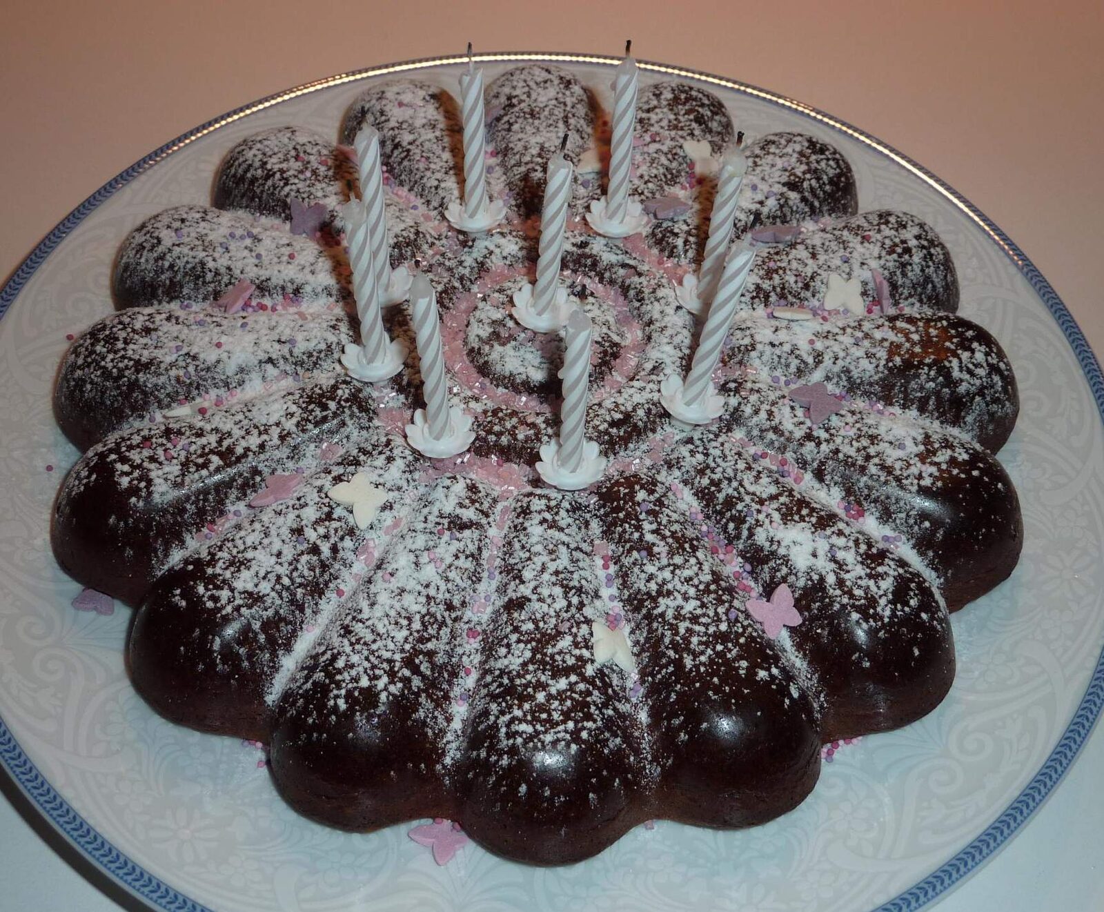 GATEAU AU CHOCOLAT BON, RAPIDE ET FACILE